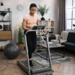 Young sporty African American woman in workout clothes exercising in the morning, embodying a healthy lifestyle.